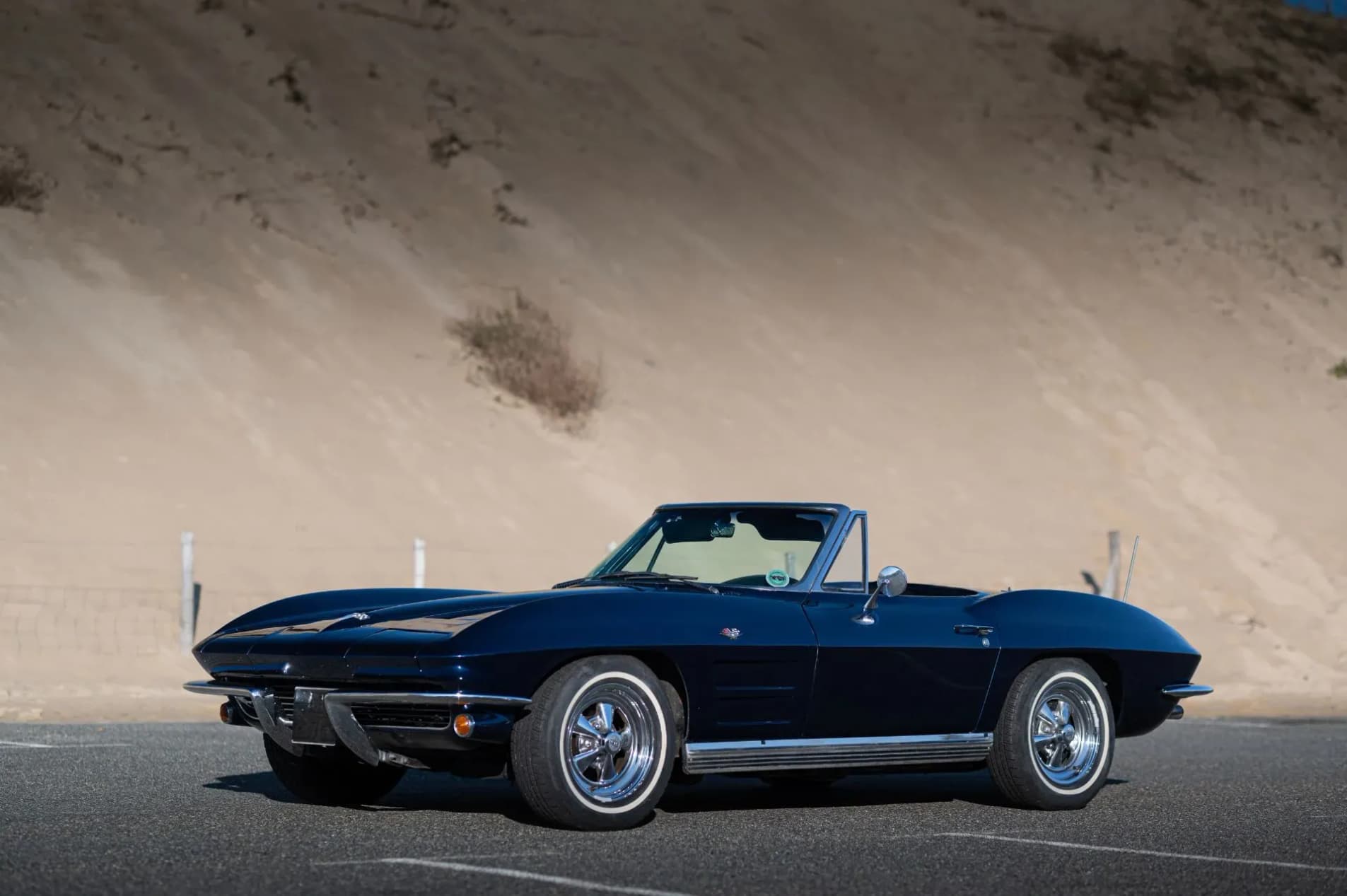 Photo  Chevrolet Corvette C2 Cabriolet
